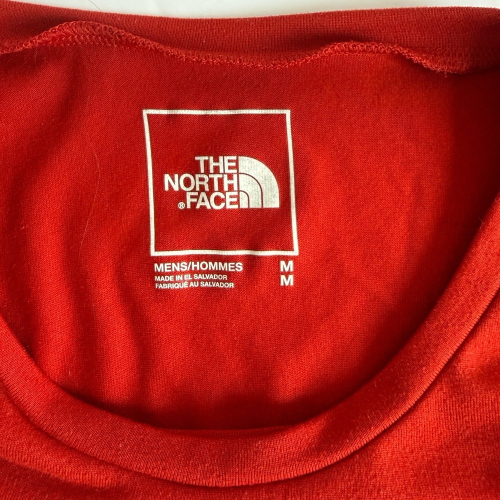 The North Face Long Sleeve T Shirt Mens M Red Crew Neck Sleeve Hit Logo Active - Picture 5 of 8